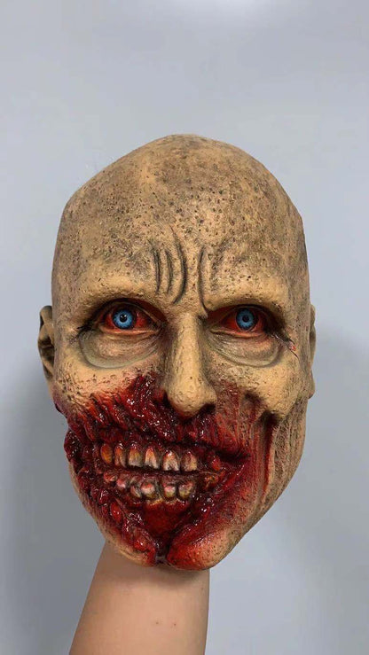 Halloween latex horror masker met bloederige wond blauwe ogen