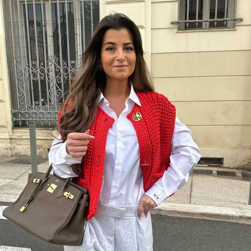 Women's Sleeveless Knitted Vest with Pockets, Comfortable Fit Sweater Vest for Casual and Formal Wear-3