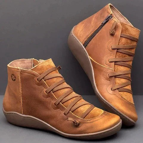 Weiche Damen-Stiefeletten - Keilabsatz, Leder, Alltag