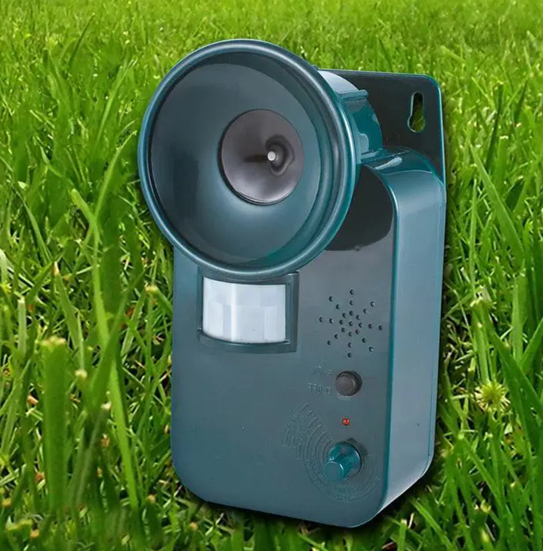 Ultrasonic Pest Repeller 5000 Sqft Cordless Outdoor