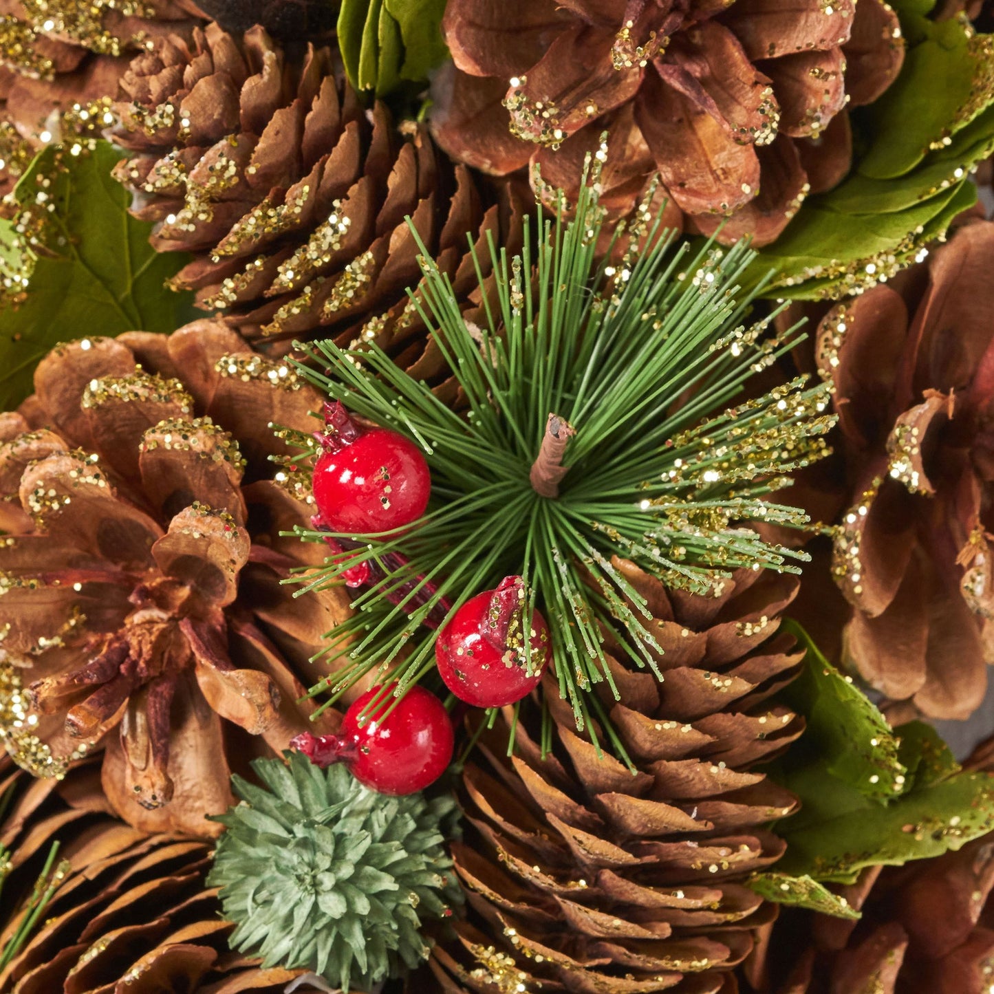 Natural Pine Cone Christmas Wreath – 18.5-inch Glitter Decor for Front Door, Holiday Decor 2024