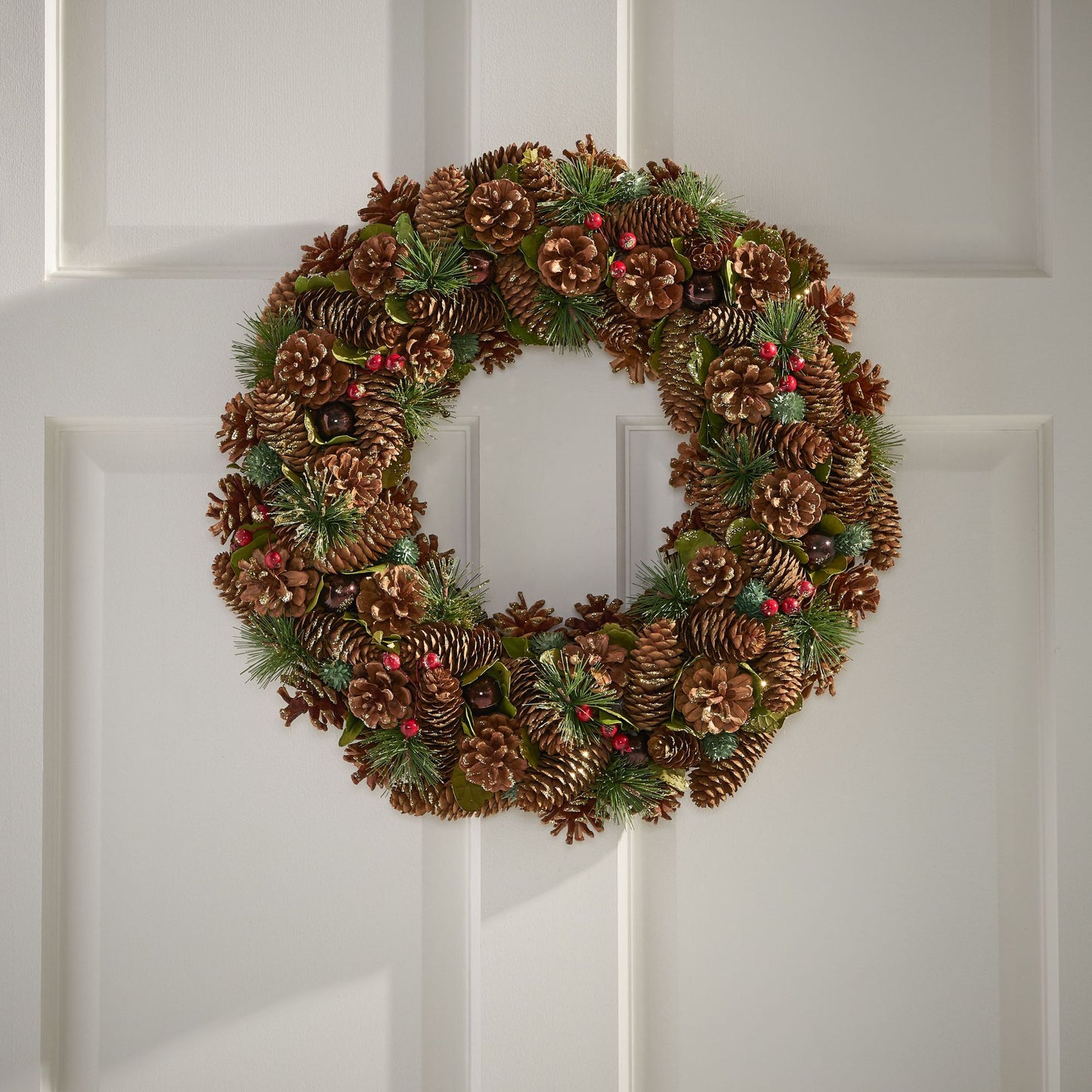 Natural Pine Cone Christmas Wreath – 18.5-inch Glitter Decor for Front Door, Holiday Decor 2024