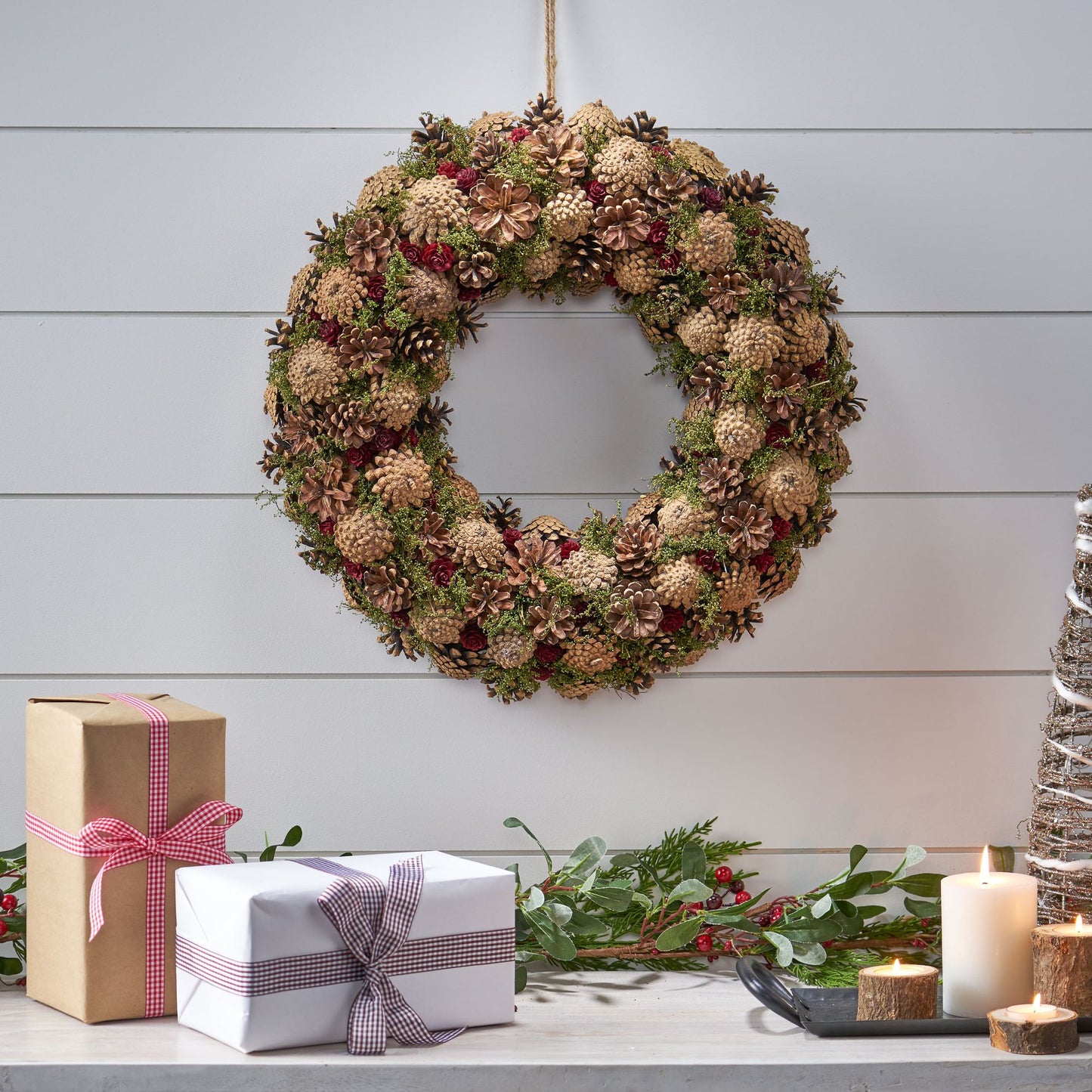 Natural Pinecone Christmas Wreath – 18.5-inch Rustic Decor for Front Door, Holiday Cheer 2024