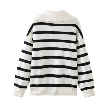 Warm Relaxed Women’s Striped Knitted Sweater - V Neck