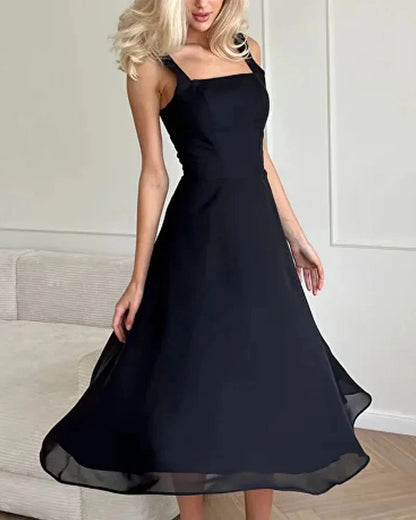Elegant Chiffon Wedding Guest Dress with Angular Neckline, Flowing Formal Cocktail Dress for Special Occasions-5