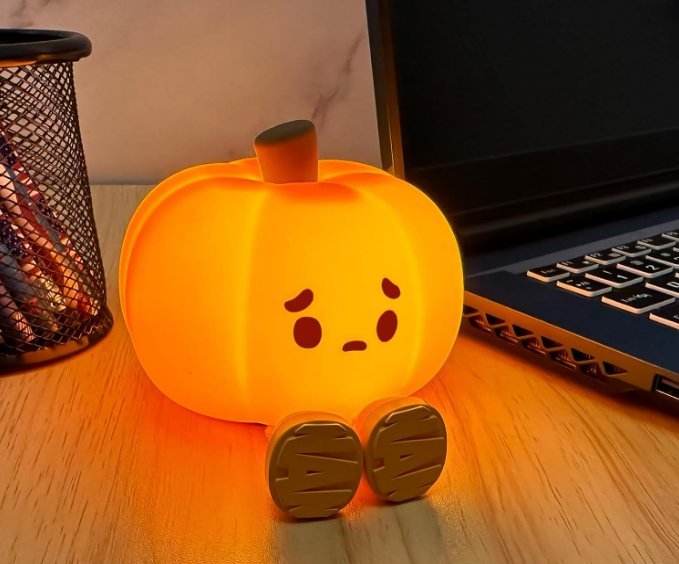 Silicone Pumpkin Night Light - Rechargeable, Adjustable Brightness Lamp for Halloween Decor, Safe Touch-Friendly Design for Kids