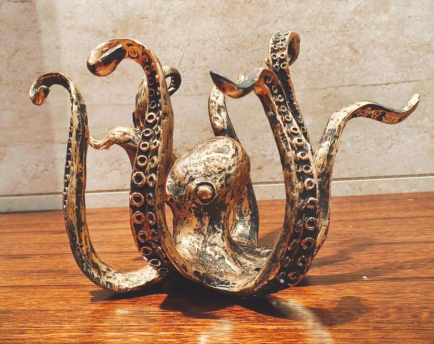 Rustic Kraken Octopus Mug Holder – Nautical Coffee Cup Organizer, 8-Mug Capacity