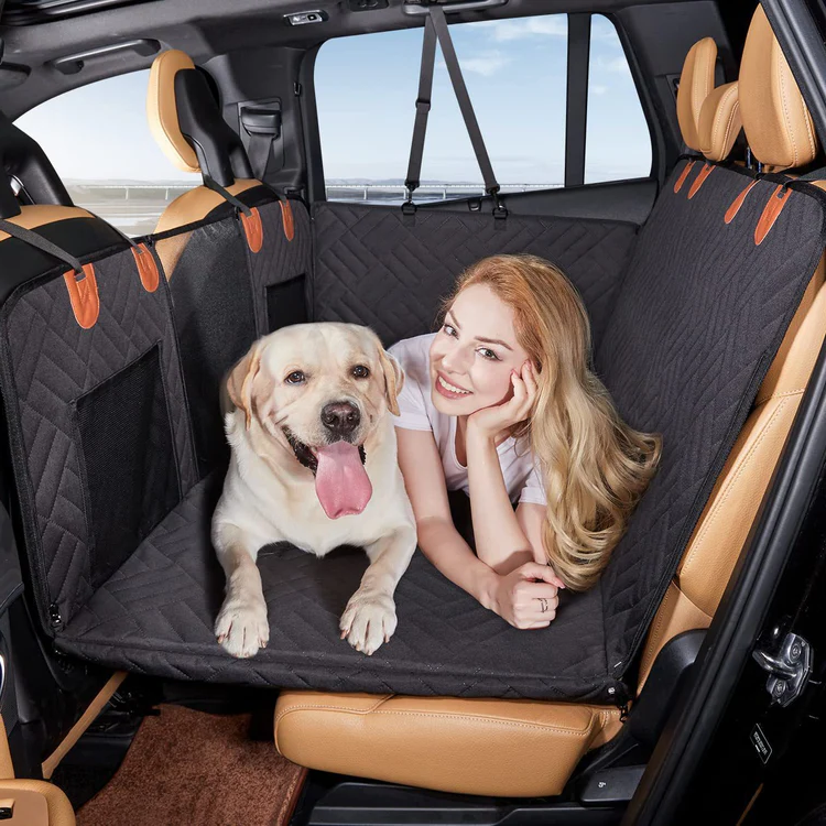 Copertura per Seggiolino Auto per Cani con Fondo Rigido Protettore per Sedile Posteriore Pronto per Viaggi 2026 Resistente a Macchie e Graffi