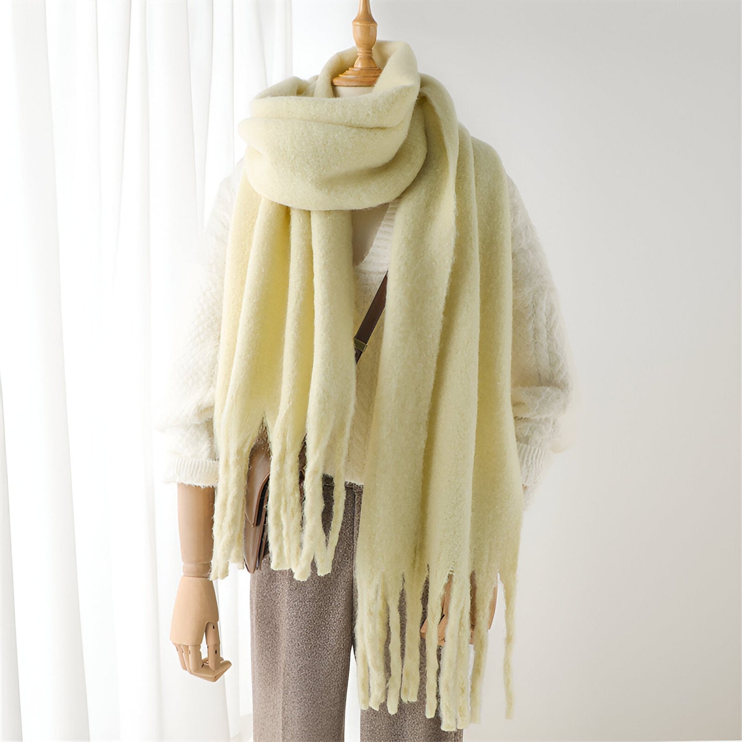 Soft Women’s Scarf - Oversized Fringed Cashmere For Winter